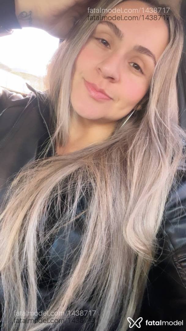 Acompanhante mulher com cabelo castanho de olhos mel em Caxias do Sul - Tami