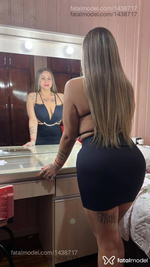 Acompanhante mulher com cabelo castanho de olhos mel - Tami