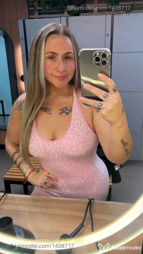 Acompanhante mulher com cabelo castanho de olhos mel em Caxias do Sul - Tami