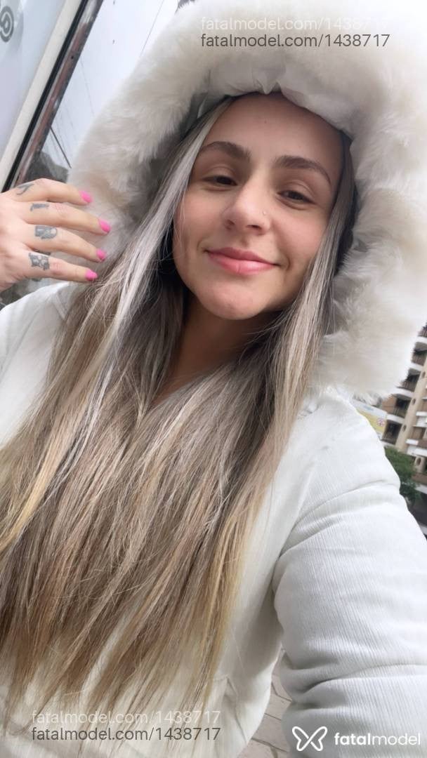 Acompanhante mulher com cabelo castanho de olhos mel em Caxias do Sul - Tami