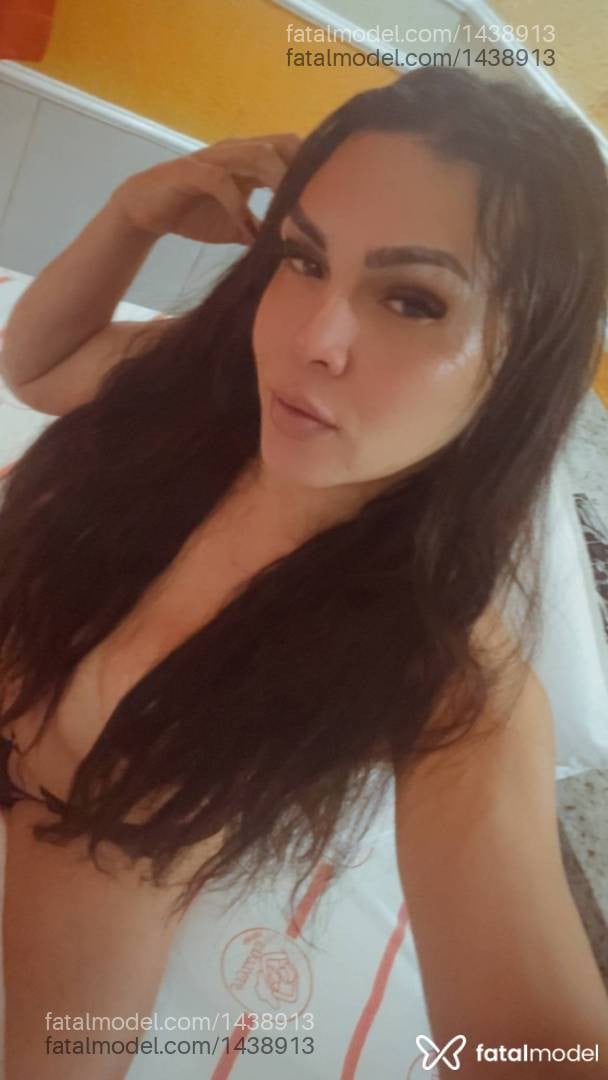 Acompanhante travesti morena (o) de olhos castanhos - Jhully Carolyne