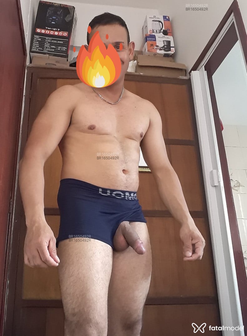 Acompanhante homem com cabelo castanho de olhos castanhos em Porto Alegre - Rodolfinhoo