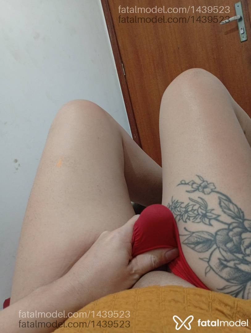 Acompanhante mulher trans morena (o) de olhos castanhos - Gisele