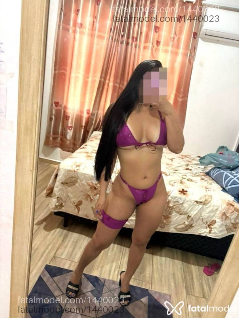 Acompanhante mulher com cabelo castanho de olhos castanhos - Diana Acompanhante mulher com cabelo castanho de olhos castanhos - Diana