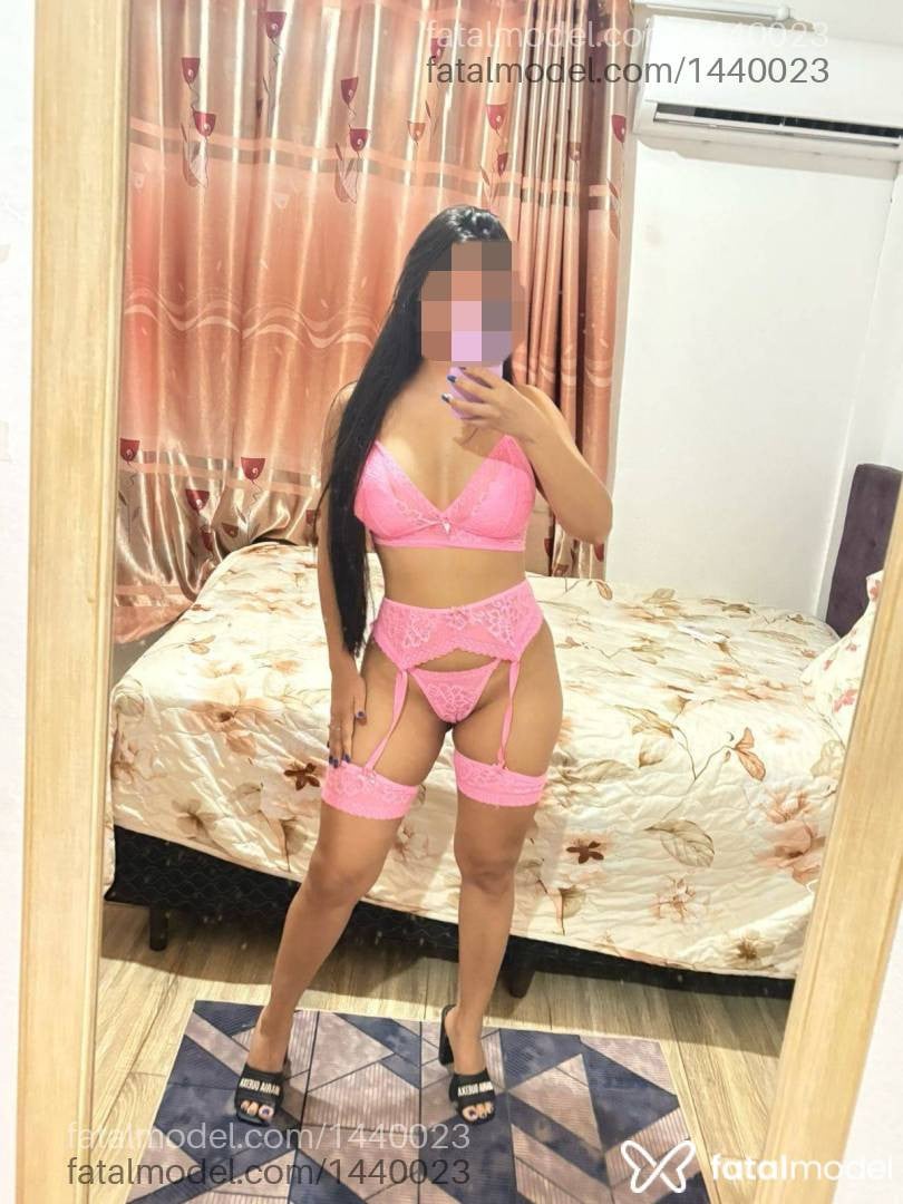 Acompanhante mulher com cabelo castanho de olhos castanhos - Diana Acompanhante mulher com cabelo castanho de olhos castanhos - Diana