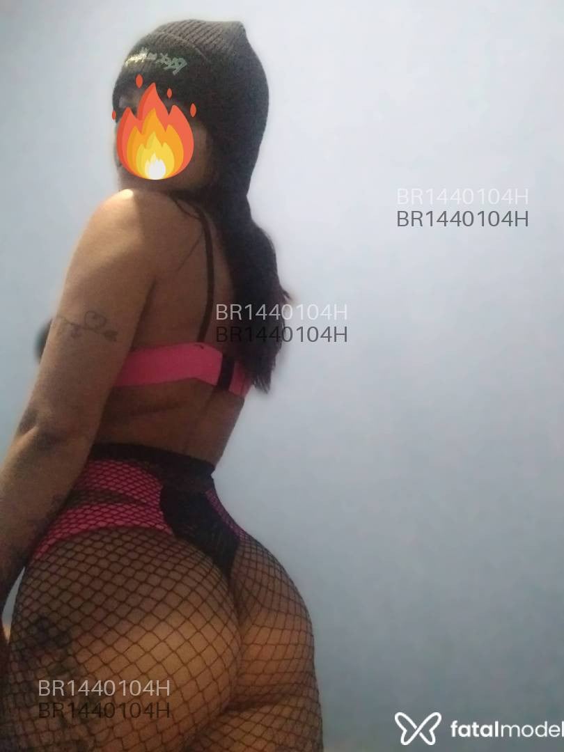 Acompanhante mulher morena (o) de olhos castanhos - Paola Honorato Acompanhante mulher morena (o) de olhos castanhos - Paola Honorato