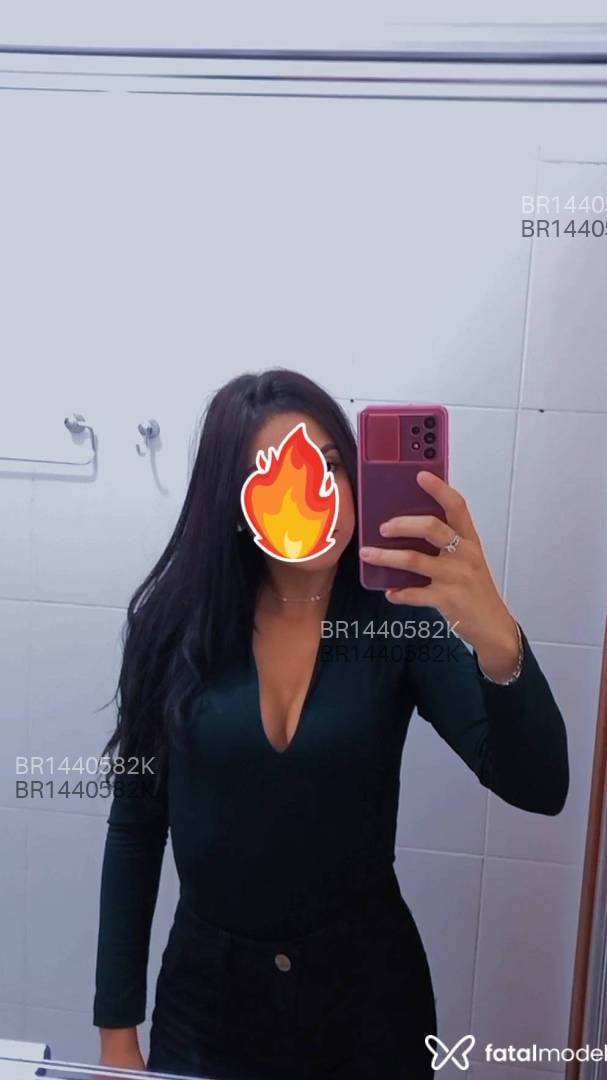 Acompanhante mulher morena (o) de olhos castanhos em Florianópolis - Maite