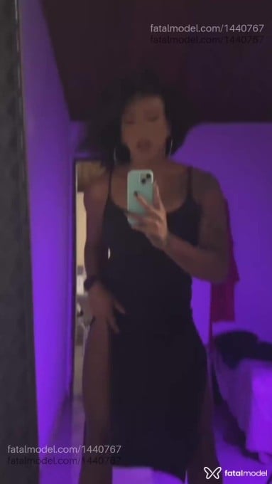 Acompanhante mulher trans com cabelo castanho de olhos pretos em Pindamonhangaba - Morena