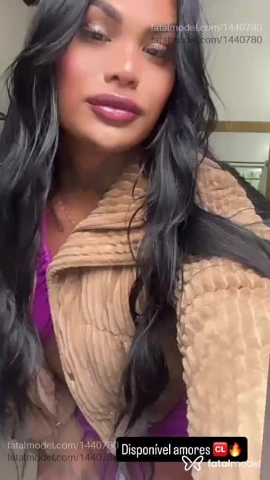 Acompanhante mulher trans morena (o) de olhos pretos em Parobé Acompanhante mulher trans morena (o) de olhos pretos em Parobé - Victoria