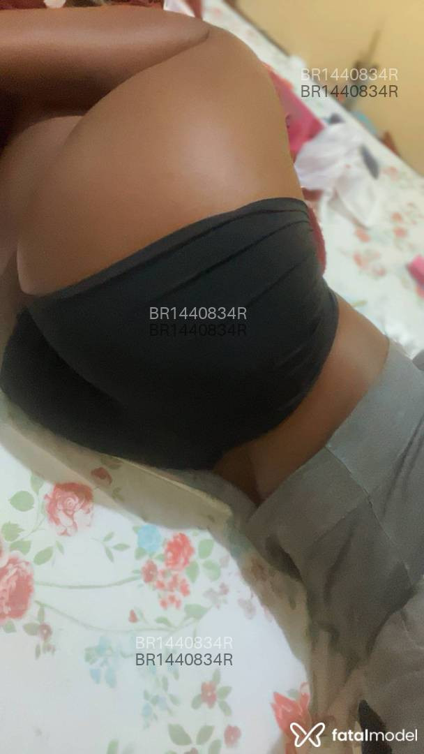Acompanhante mulher com cabelo castanho de olhos castanhos em Angra dos Reis - Lavínia