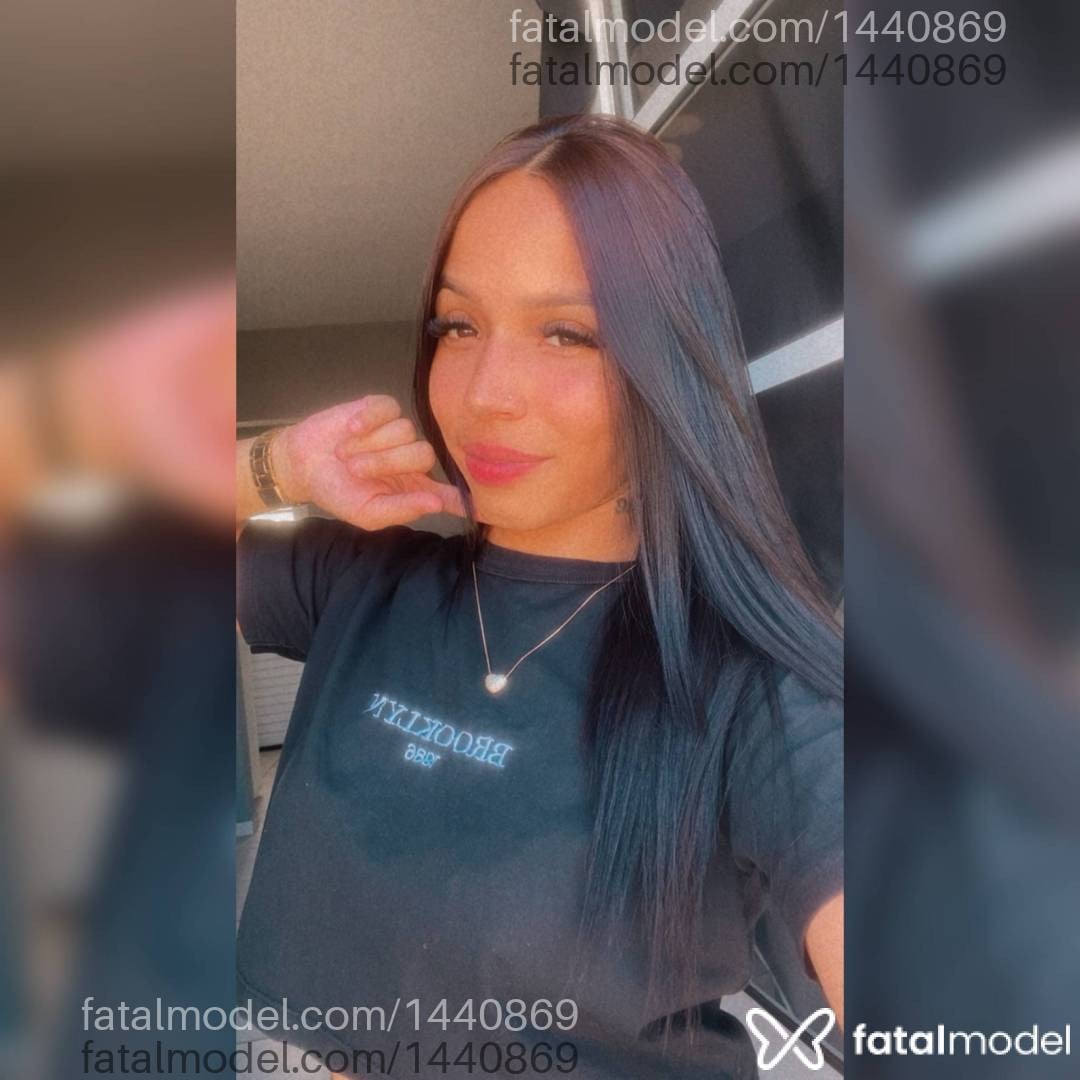 Acompanhante mulher morena (o) de olhos castanhos - Juju Bombonzinho