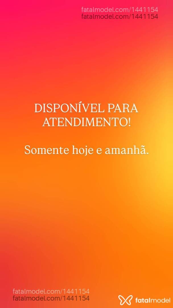 Acompanhante mulher com cabelo castanho de olhos castanhos - Paloma