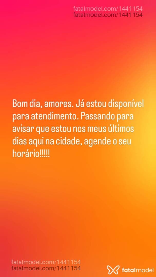 Acompanhante mulher com cabelo castanho de olhos castanhos - Paloma