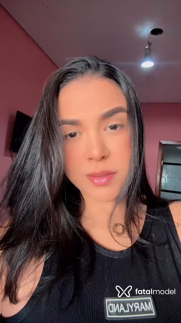 Acompanhante mulher com cabelo castanho de olhos castanhos - Paloma Acompanhante mulher com cabelo castanho de olhos castanhos - Paloma