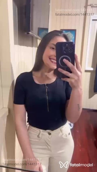 Acompanhante mulher com cabelo castanho de olhos castanhos em Gramado - Aninha