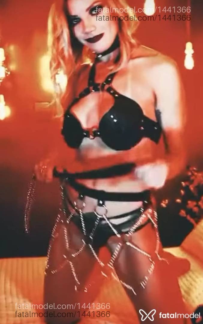 Acompanhante mulher loira (o) de olhos verdes em Novo Hamburgo - Blondiepenelope