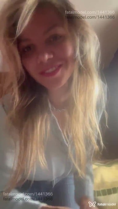 Acompanhante mulher loira (o) de olhos verdes em Novo Hamburgo - Blondiepenelope