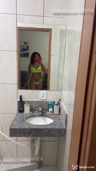 Acompanhante mulher com cabelo castanho de olhos castanhos em Rio das Ostras - Rubyane