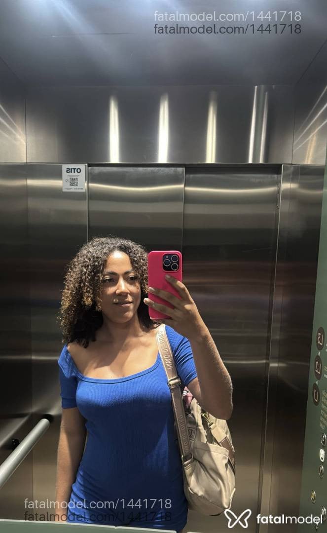 Acompanhante mulher com cabelo castanho de olhos castanhos em Rio das Ostras - Rubyane