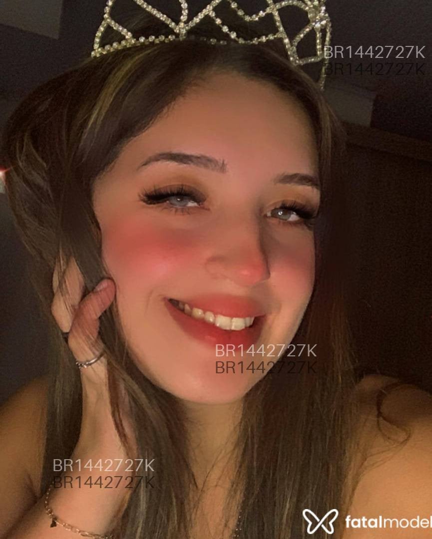 Acompanhante mulher morena (o) de olhos castanhos - Mell