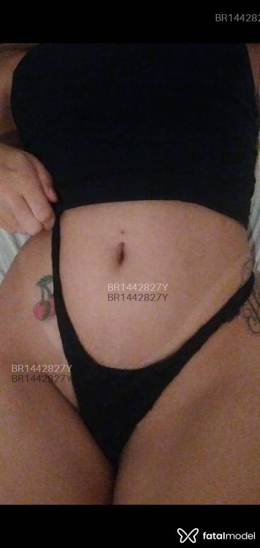Acompanhante mulher com cabelo castanho de olhos mel em São José do Rio Preto - Meeel