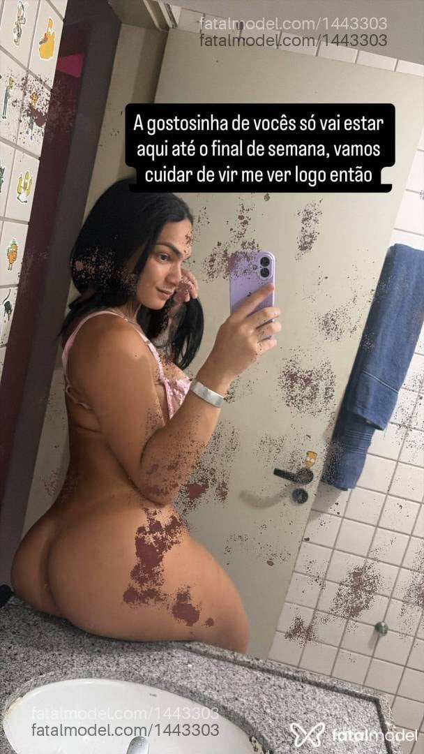 Acompanhante mulher trans morena (o) de olhos castanhos - Bruna