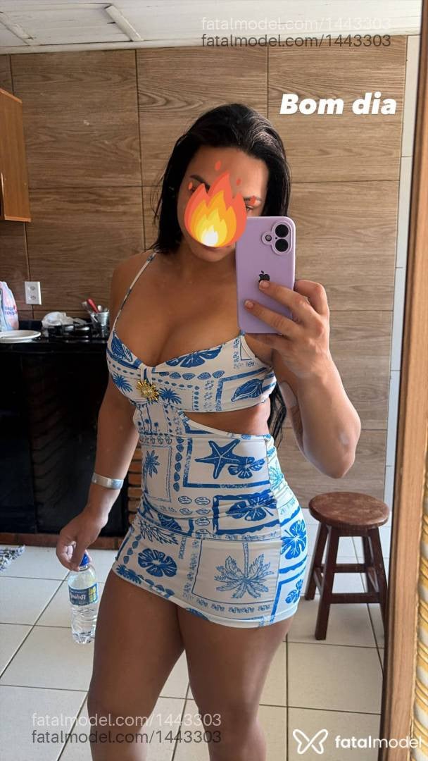 Acompanhante mulher trans morena (o) de olhos castanhos - Bruna