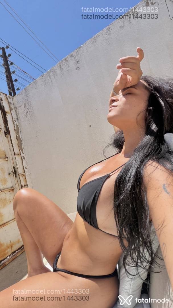 Acompanhante mulher trans morena (o) de olhos castanhos - Bruna