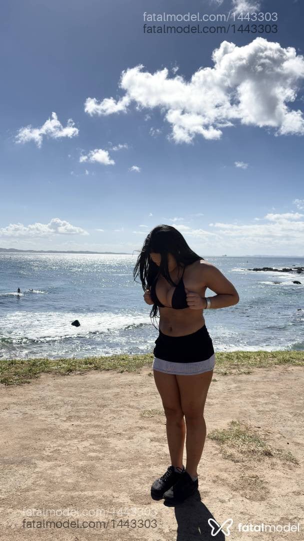 Acompanhante mulher trans morena (o) de olhos castanhos - Bruna