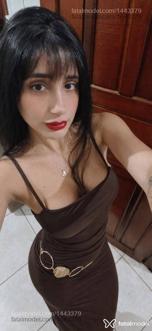 Acompanhante mulher morena (o) de olhos castanhos - Alice