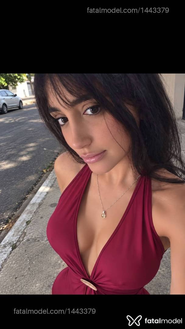 Acompanhante mulher morena (o) de olhos castanhos - Alice