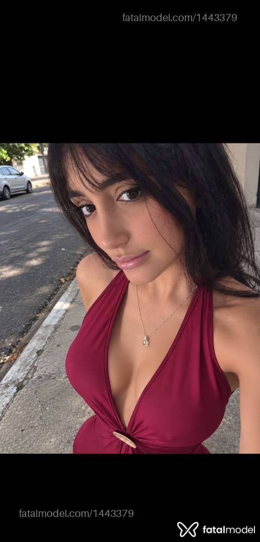 Acompanhante mulher morena (o) de olhos castanhos - Alice
