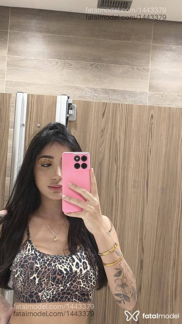 Acompanhante mulher morena (o) de olhos castanhos - Alice