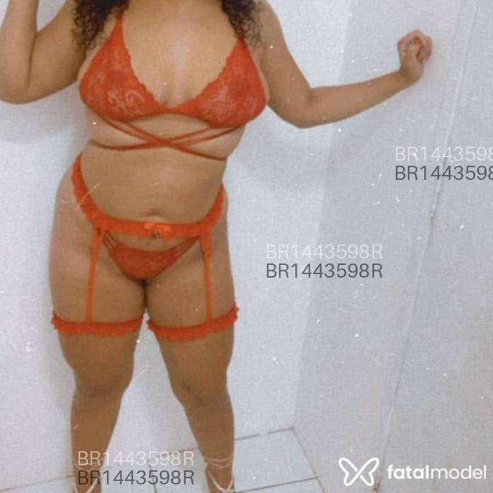 Acompanhante mulher morena (o) de olhos castanhos em Maceió - Eloá souza