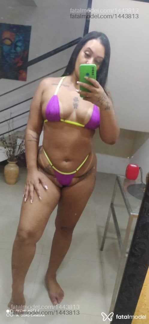 Acompanhante mulher com cabelo castanho de olhos mel em Gravataí - Barbara Fernandes