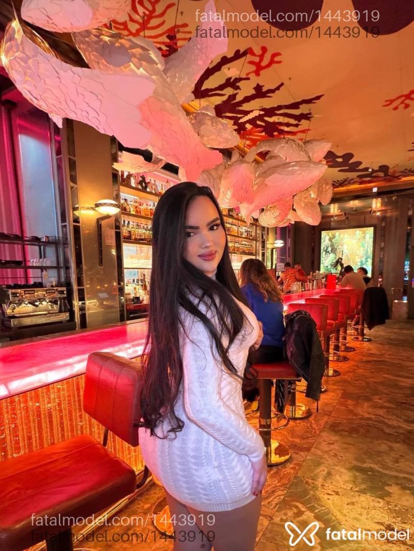 Acompanhante mulher com cabelo castanho de olhos castanhos - Alyna Volkov