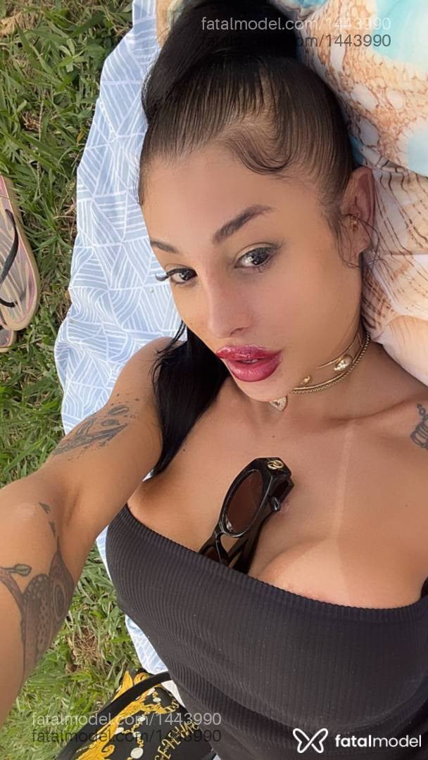 Acompanhante mulher trans morena (o) de olhos pretos em Uberlândia - Julia Melo