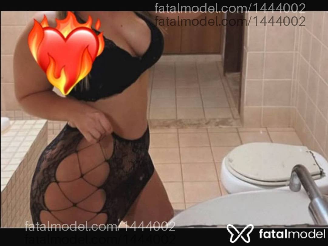 Acompanhante mulher loira (o) de olhos verdes - Pérola