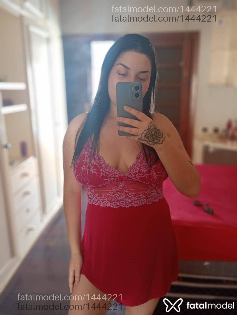 Acompanhante mulher morena (o) de olhos castanhos - Ana Julia