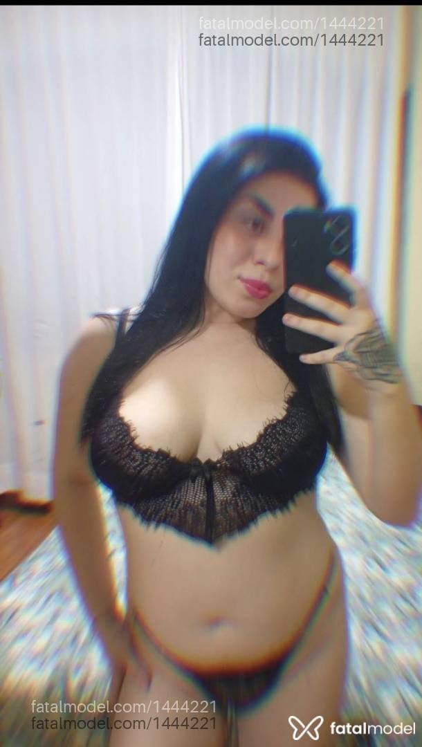 Acompanhante mulher morena (o) de olhos castanhos - Ana Julia