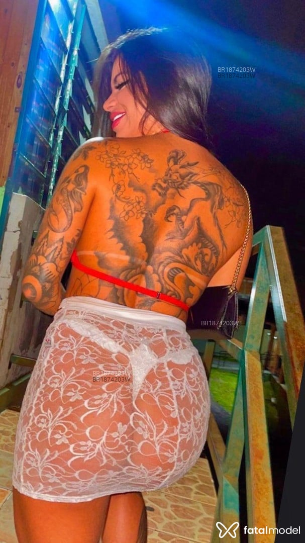 Acompanhante mulher morena (o) de olhos castanhos em Florianópolis - Camila