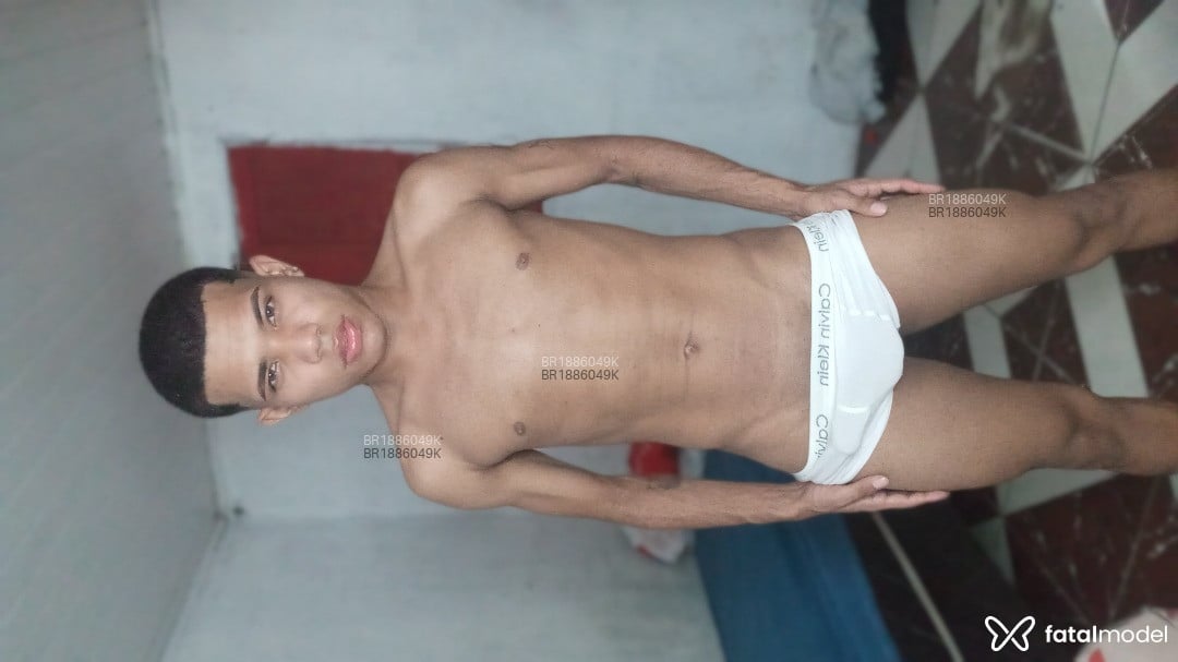 Acompanhante homem morena (o) de olhos castanhos - Bruno Acompanhante homem morena (o) de olhos castanhos - Bruno