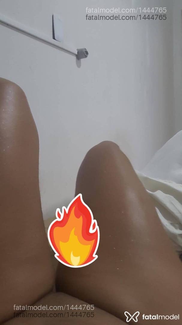 Acompanhante mulher morena (o) de olhos castanhos em Cáceres - Suellen