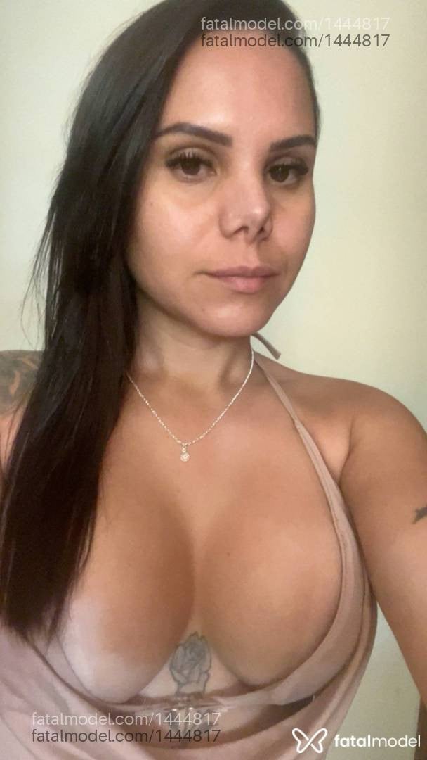 Acompanhante mulher morena (o) de olhos castanhos - Carol Andrade
