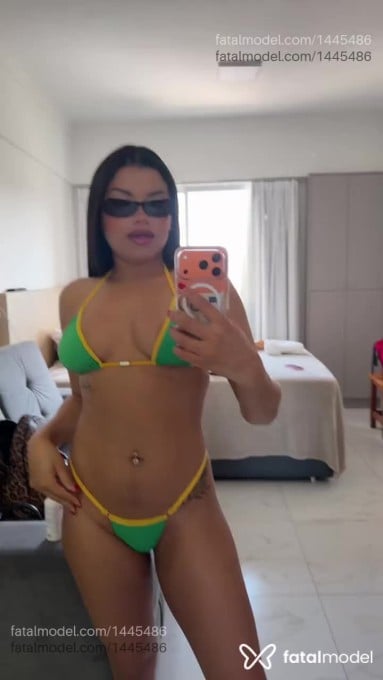 Acompanhante mulher com cabelo castanho de olhos castanhos em Cascavel Acompanhante mulher com cabelo castanho de olhos castanhos em Cascavel - Heloisa
