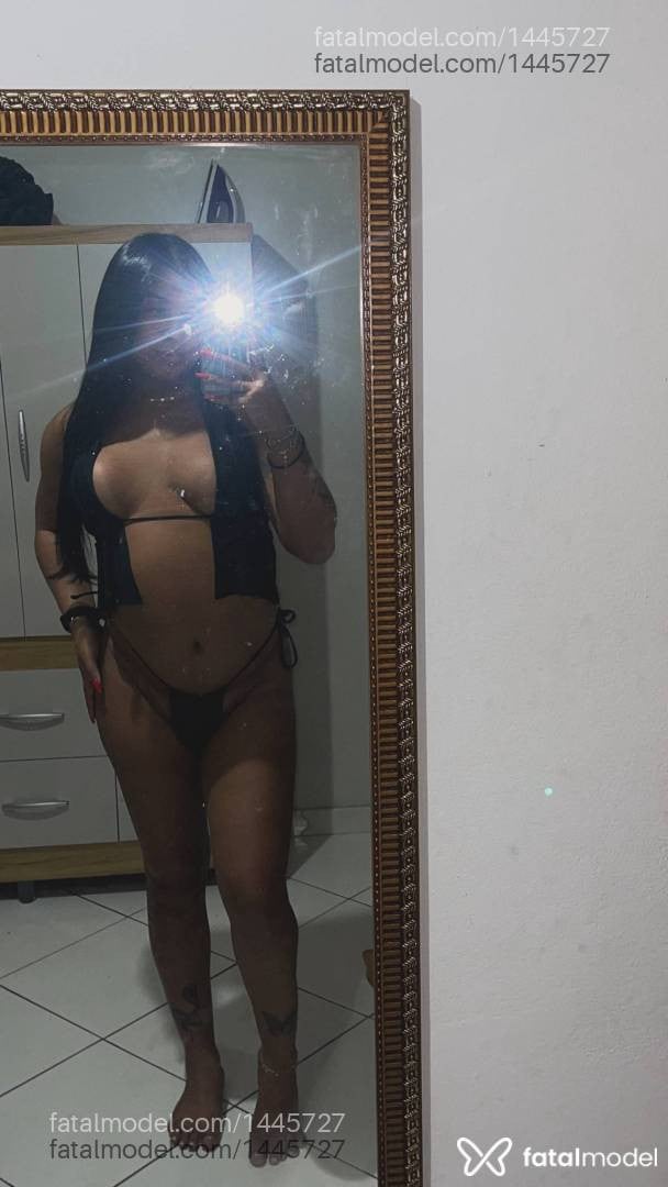 Acompanhante mulher trans morena (o) de olhos castanhos em Macaé Acompanhante mulher trans morena (o) de olhos castanhos em Macaé - TAYNÁ