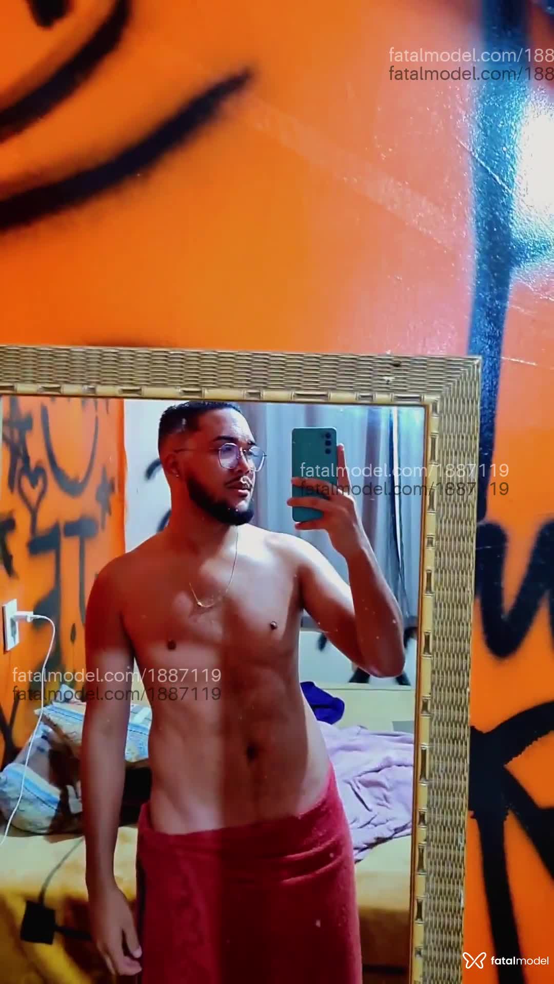 Acompanhante homem morena (o) de olhos castanhos - Jonatas Acompanhante homem morena (o) de olhos castanhos - Jonatas