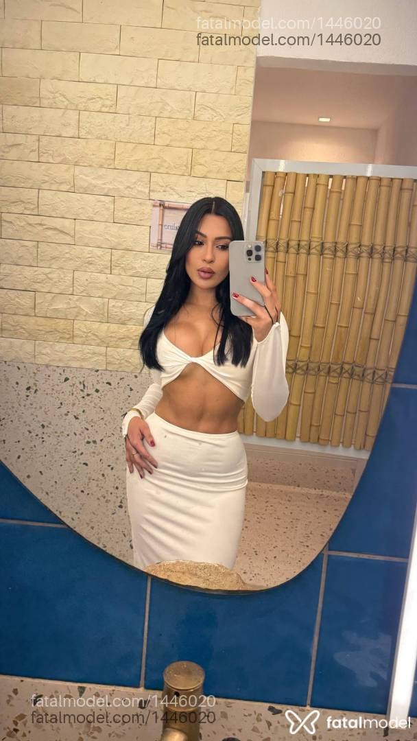 Acompanhante mulher morena (o) de olhos castanhos em Macaé - Mel Ferraz