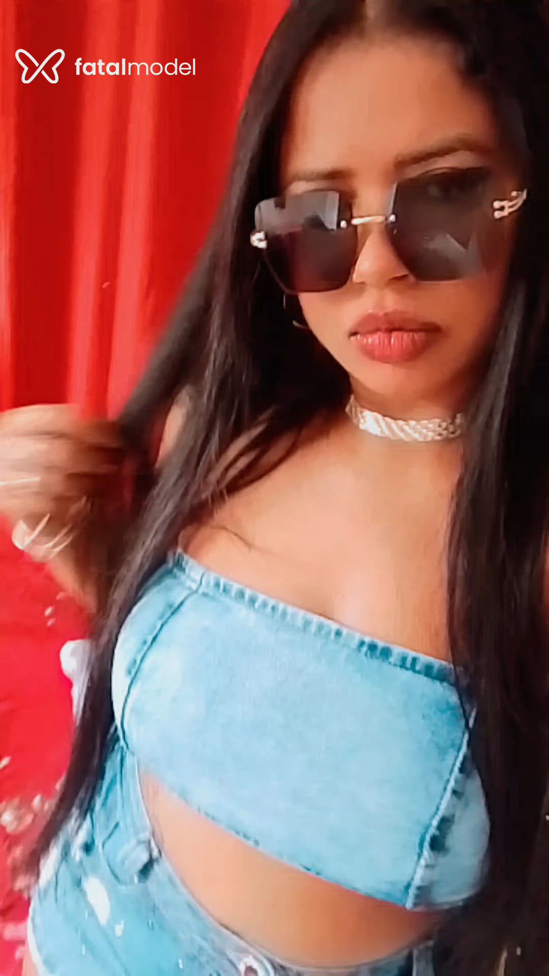 Acompanhante mulher morena (o) de olhos castanhos - Karem Rioos
