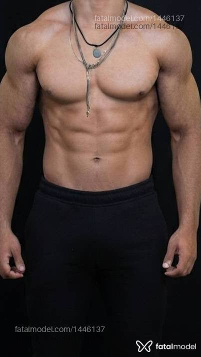 Acompanhante homem com cabelo colorido de olhos castanhos - William Levy